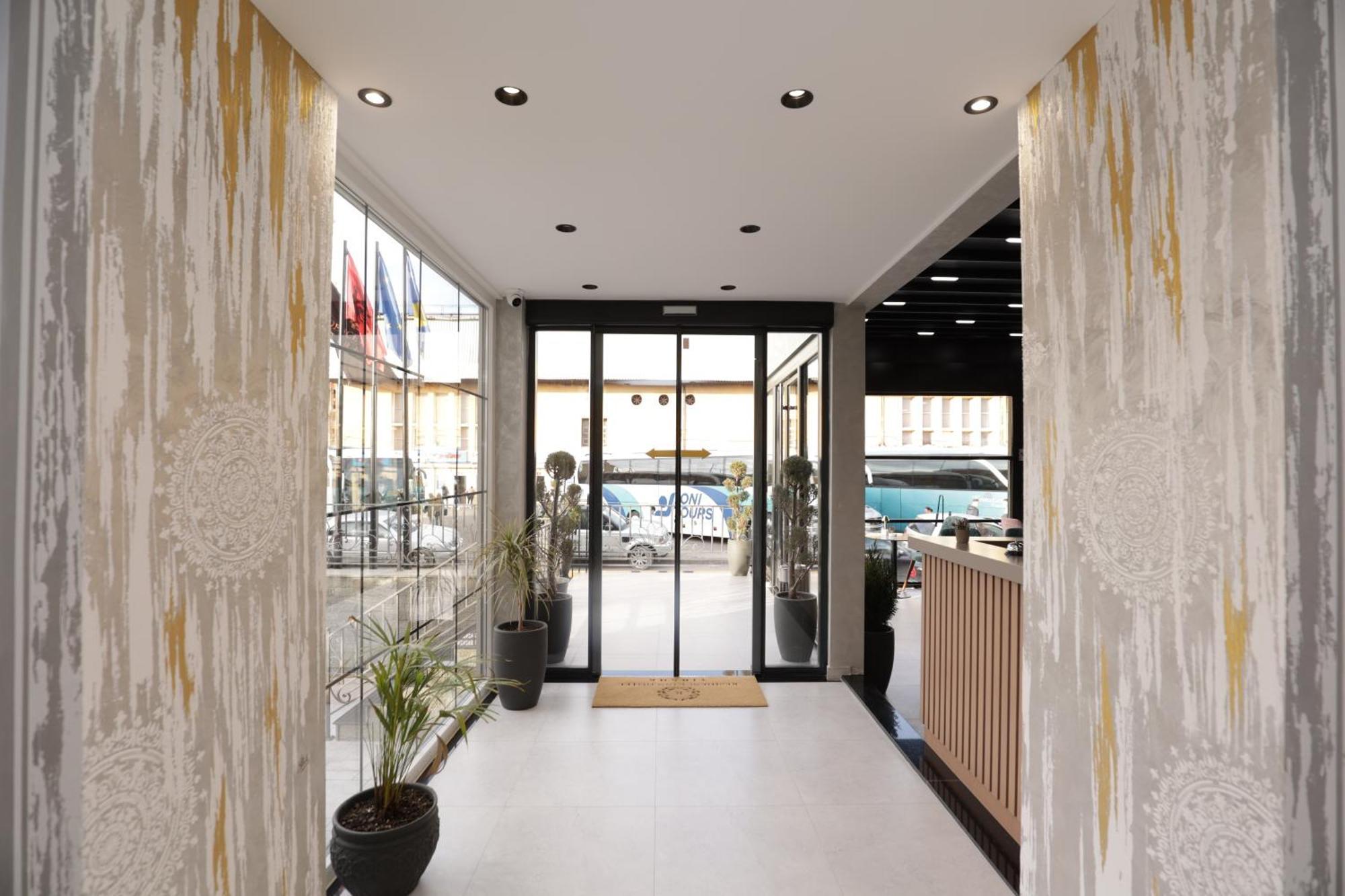 Residence Inn Tirana Exterior foto